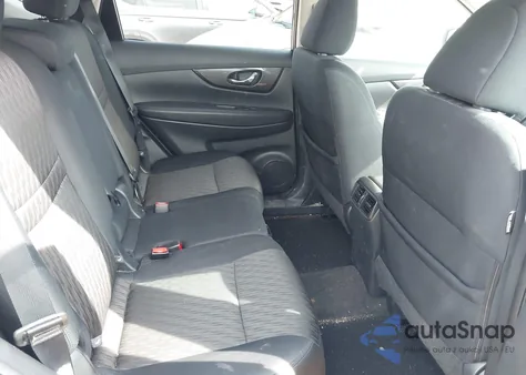 2017 Nissan Rogue Sv z USA, uszkodzony, nr VIN 5N1AT2MV0HC841769